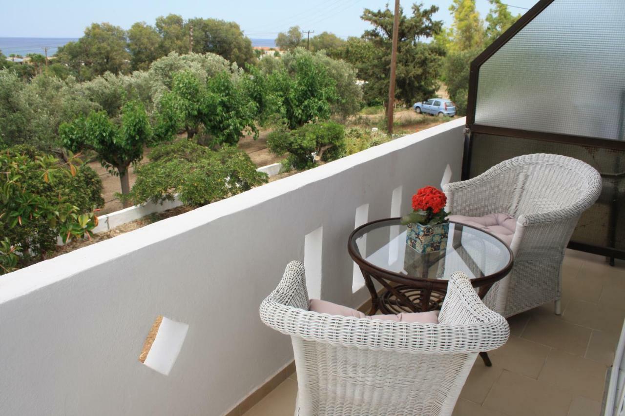Romantic Apartment Adelianos Kampos Exterior foto